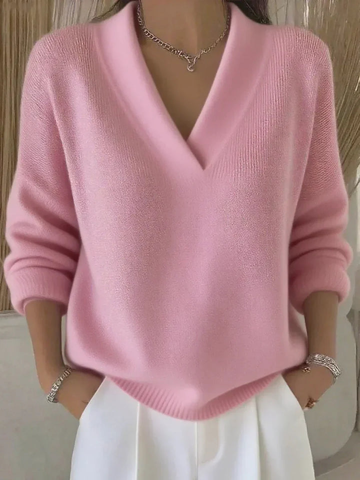 Clara | Soft Pink V-Neck Sweater in Relaxed Fit